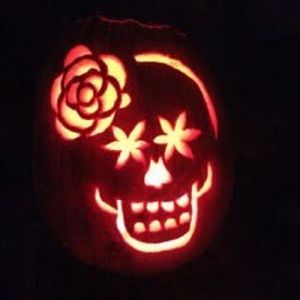 Meet your Posher, Alyxandria